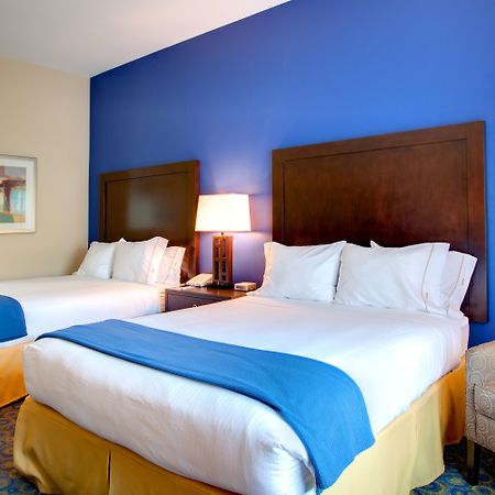 Holiday Inn Express Hotel & Suites Lake Elsinore By Ihg מראה חיצוני תמונה