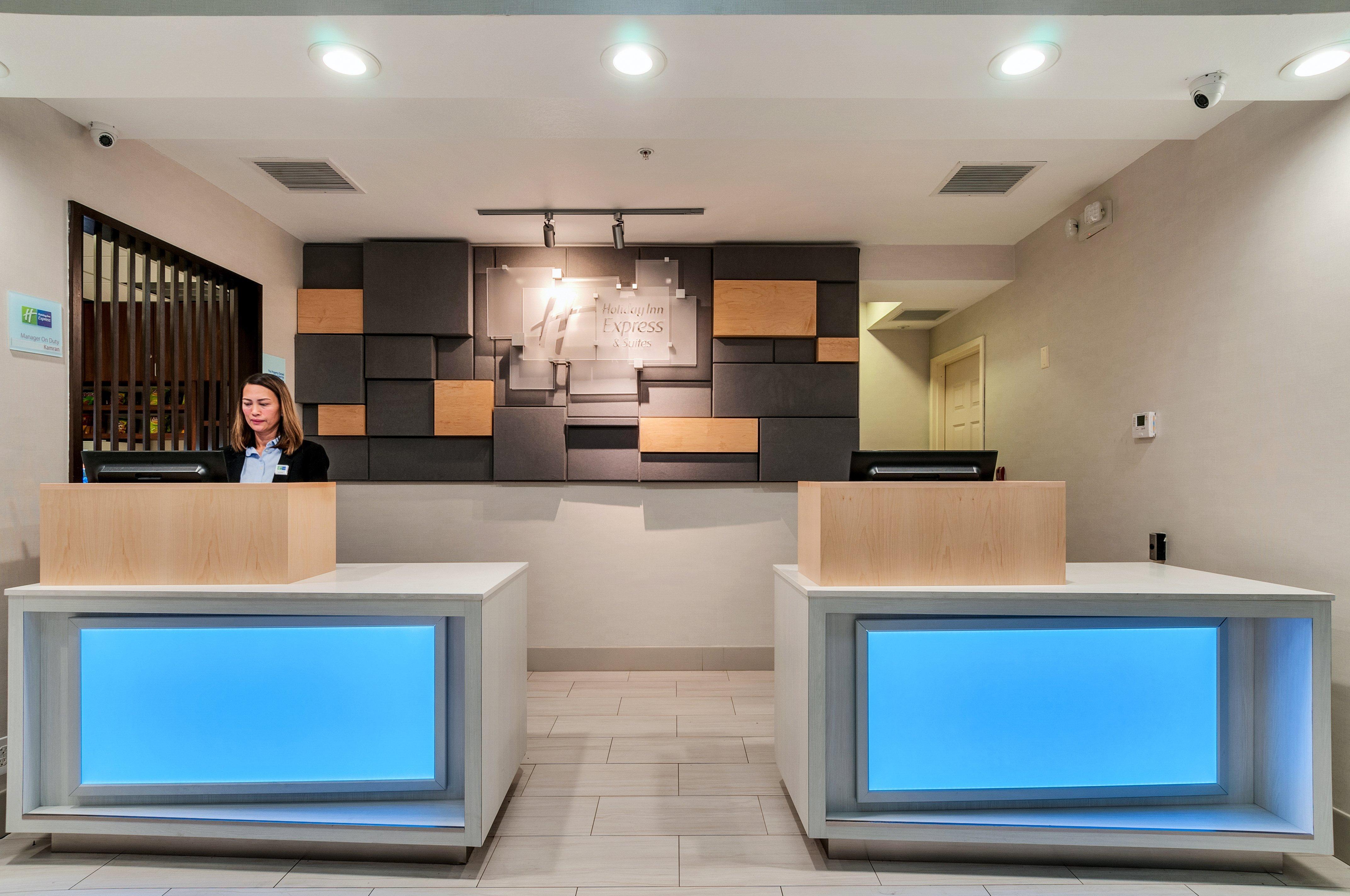 Holiday Inn Express Hotel & Suites Lake Elsinore By Ihg מראה חיצוני תמונה