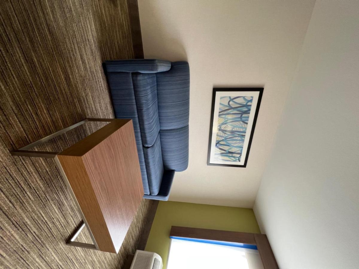 Holiday Inn Express Hotel & Suites Lake Elsinore By Ihg מראה חיצוני תמונה