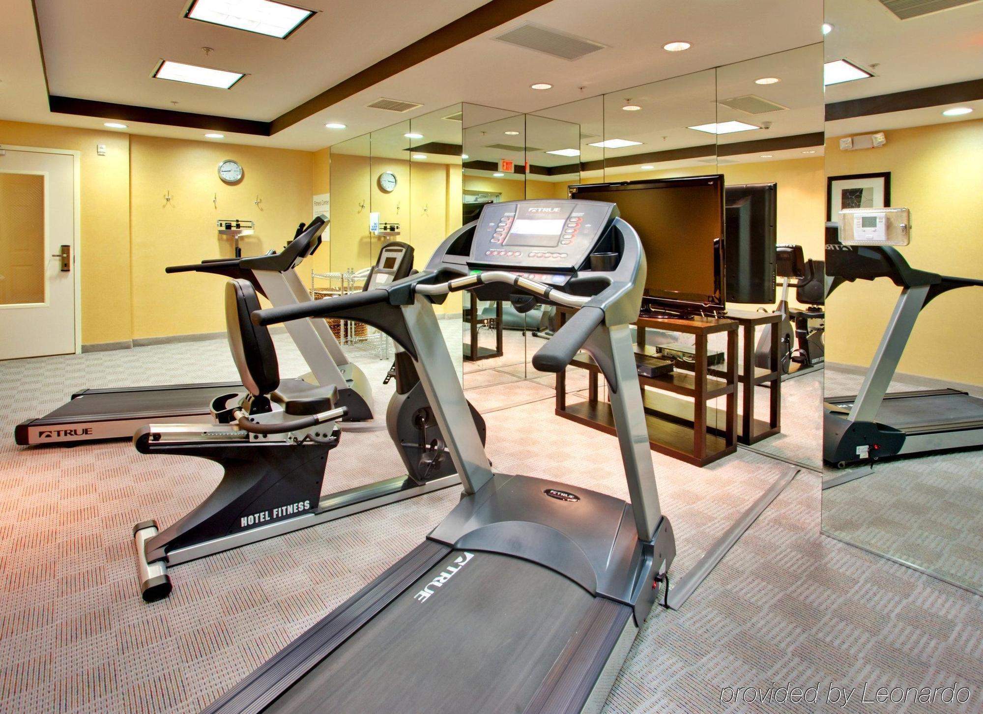 Holiday Inn Express Hotel & Suites Lake Elsinore By Ihg מתקנים תמונה