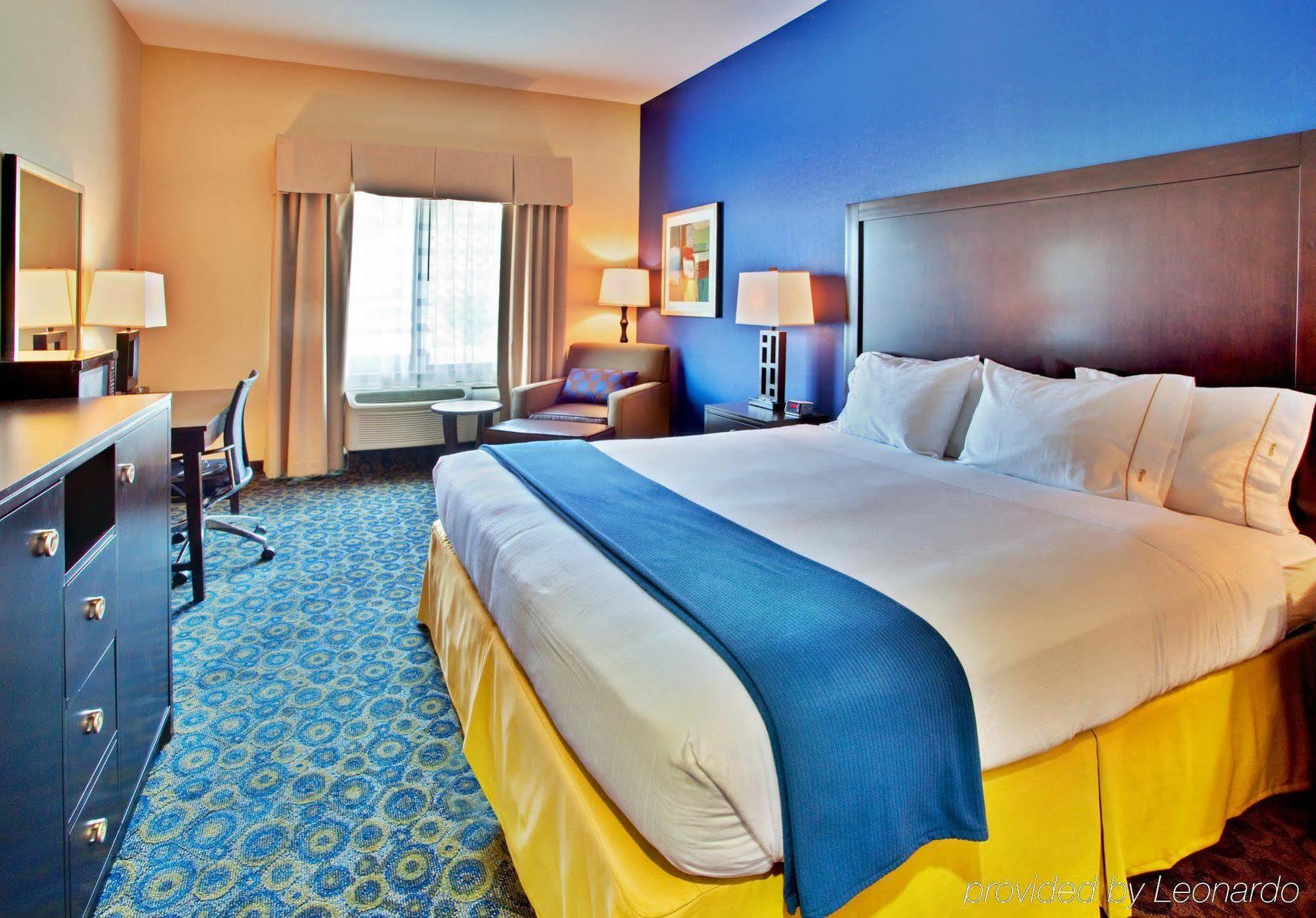Holiday Inn Express Hotel & Suites Lake Elsinore By Ihg מראה חיצוני תמונה